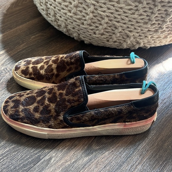 Saint Laurent Venice Leopard-Print Slip On Sneakers - Picture 3 of 12